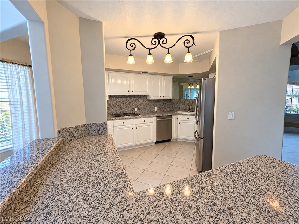 2823 Queens Courtyard Drive Las Vegas NV 89109