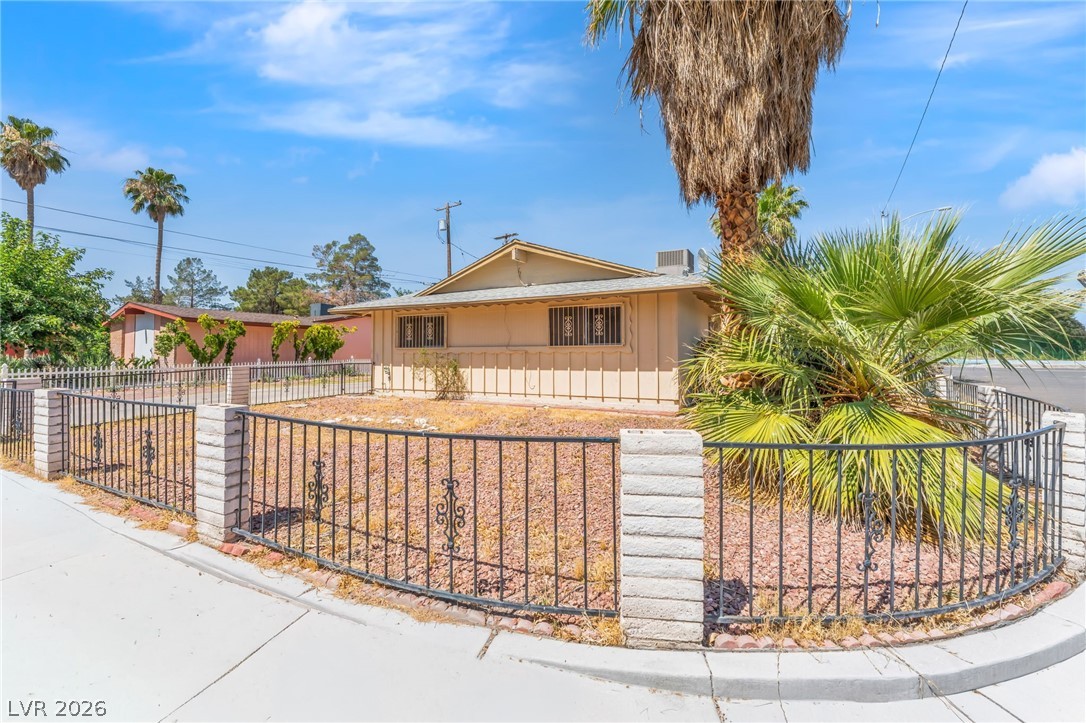 2100 Sundale Street Las Vegas NV 89102