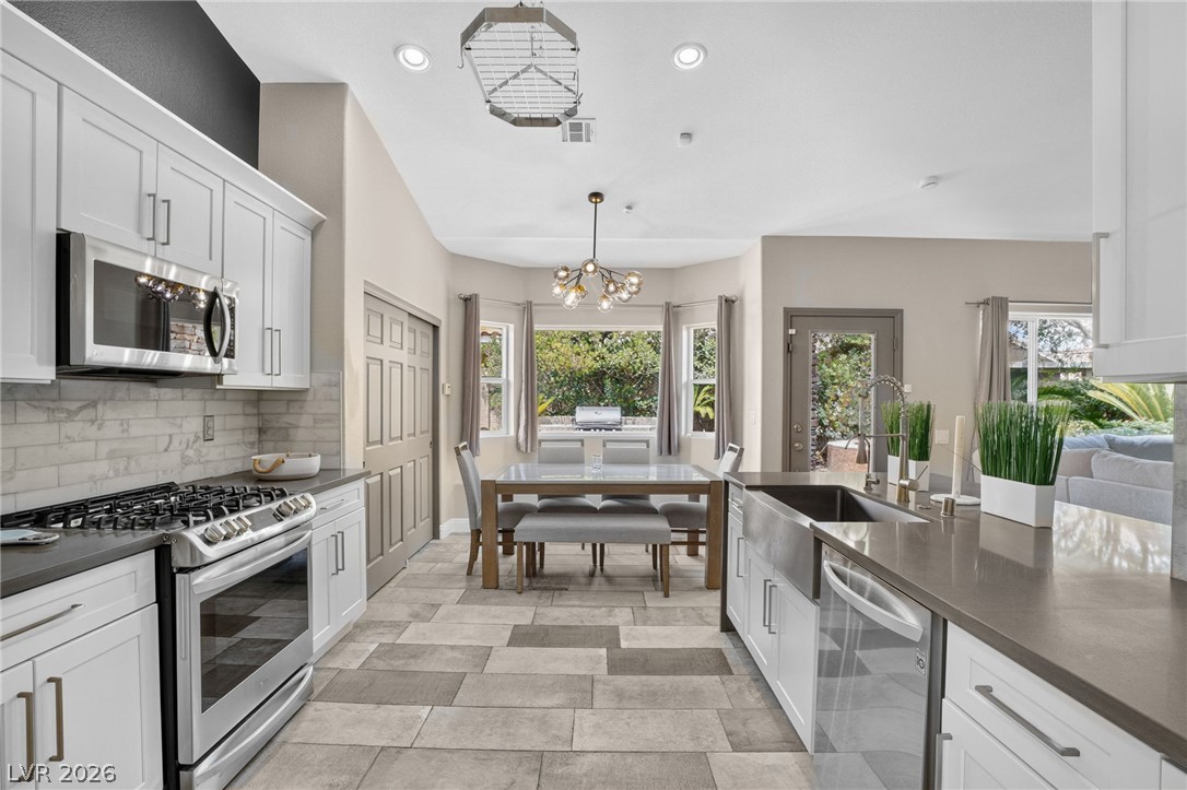 11212 Dell Cliffs Court Las Vegas NV 89144