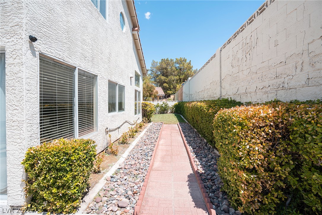 196 Kachina Drive Henderson NV 89074