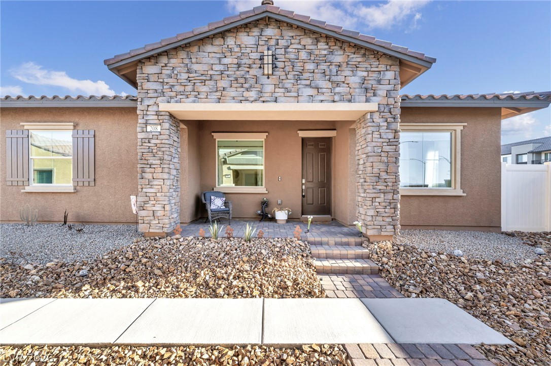 208 Bennett Pointe Avenue Henderson NV 89011