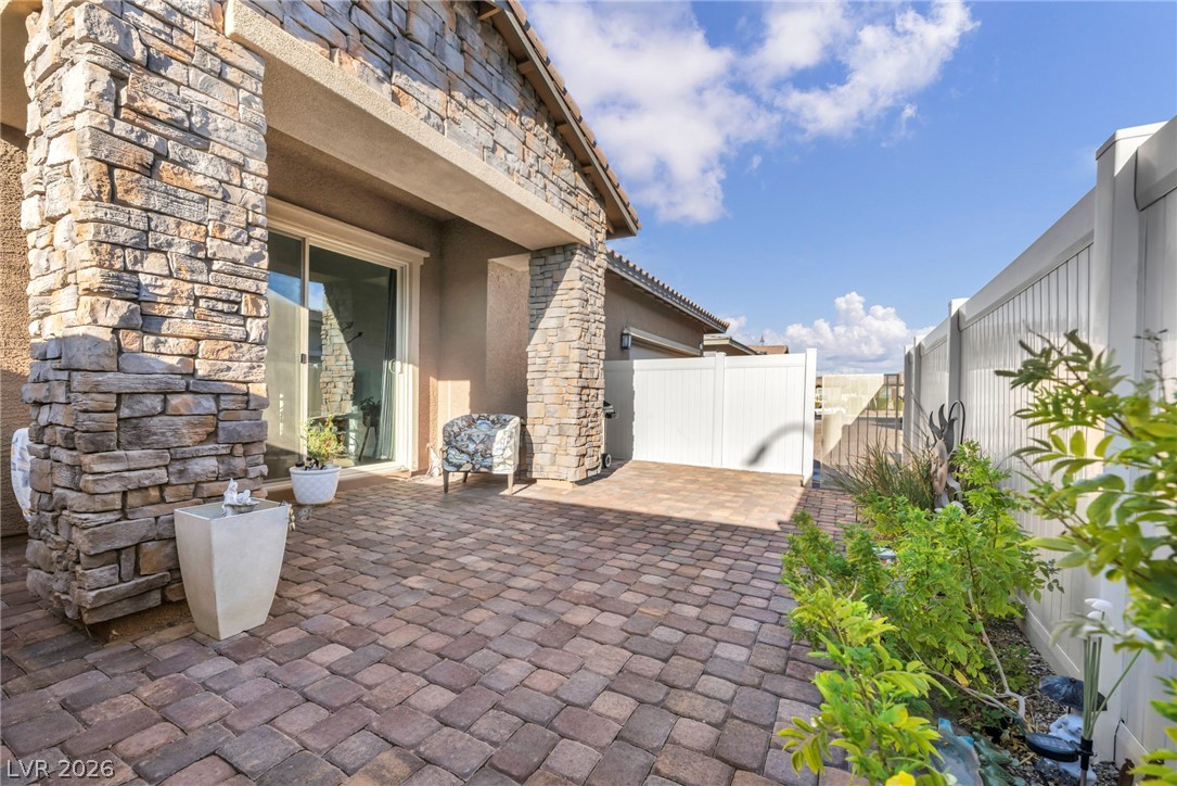 208 Bennett Pointe Avenue Henderson NV 89011