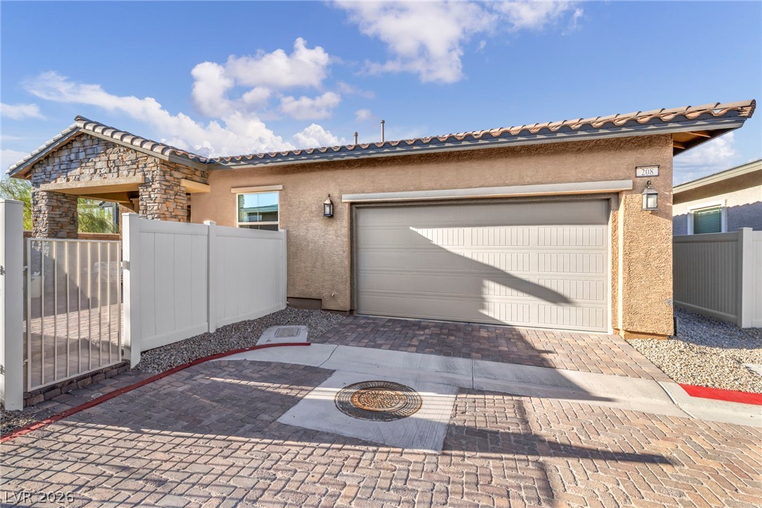 208 Bennett Pointe Avenue Henderson NV 89011