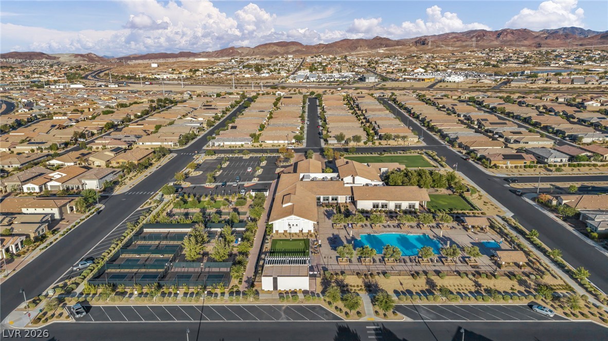 208 Bennett Pointe Avenue Henderson NV 89011