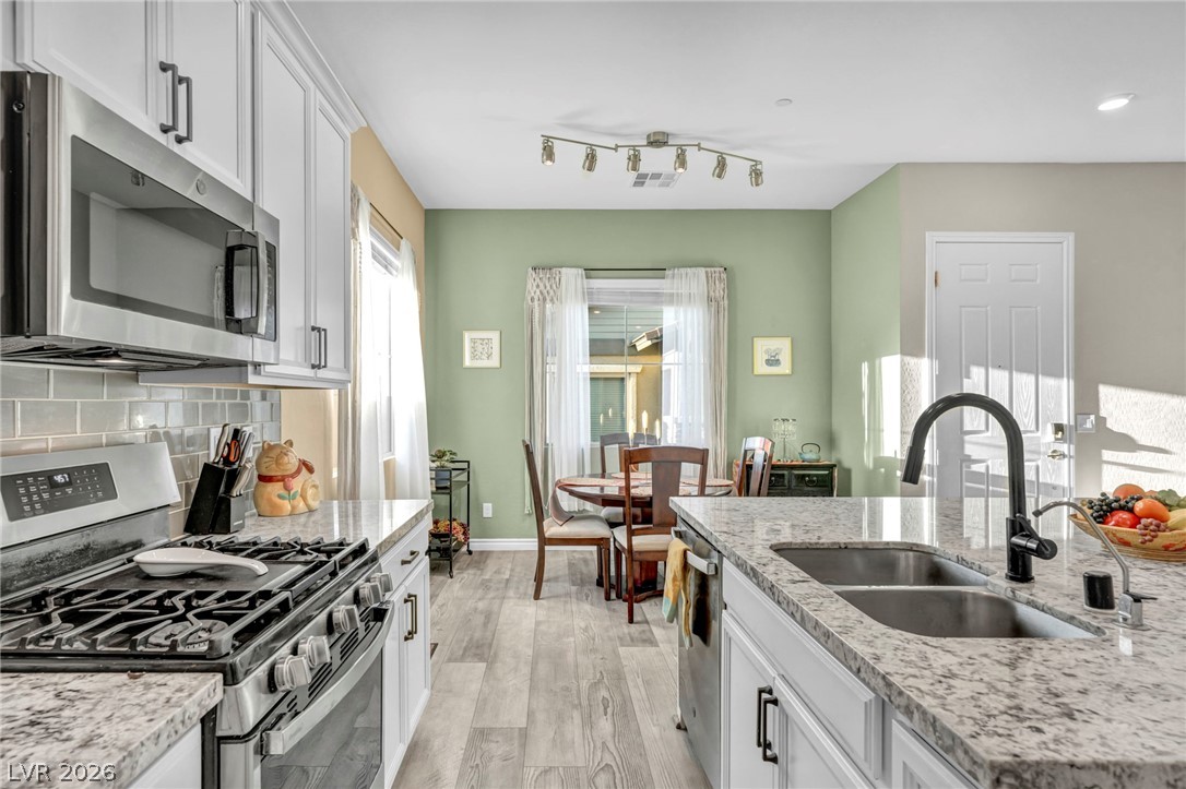 208 Bennett Pointe Avenue Henderson NV 89011