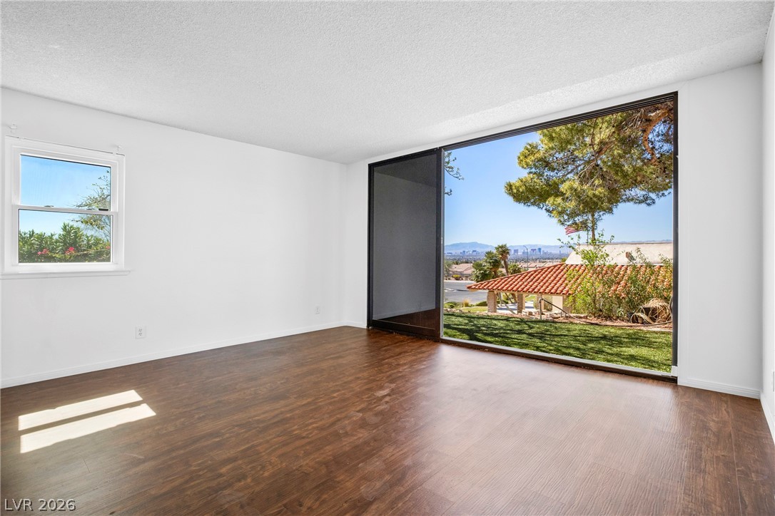 6744 Mountridge Drive Las Vegas NV 89110