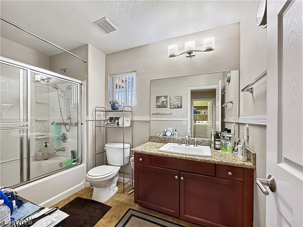 8122 Retriever Avenue Las Vegas NV 89147