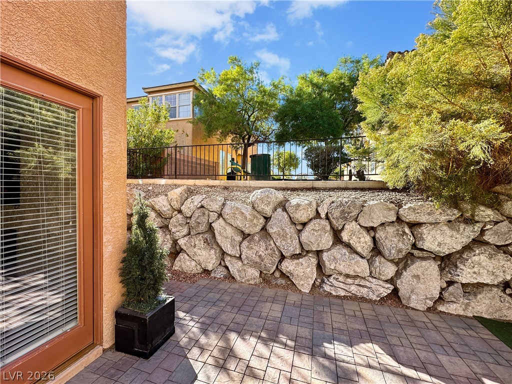 8122 Retriever Avenue Las Vegas NV 89147