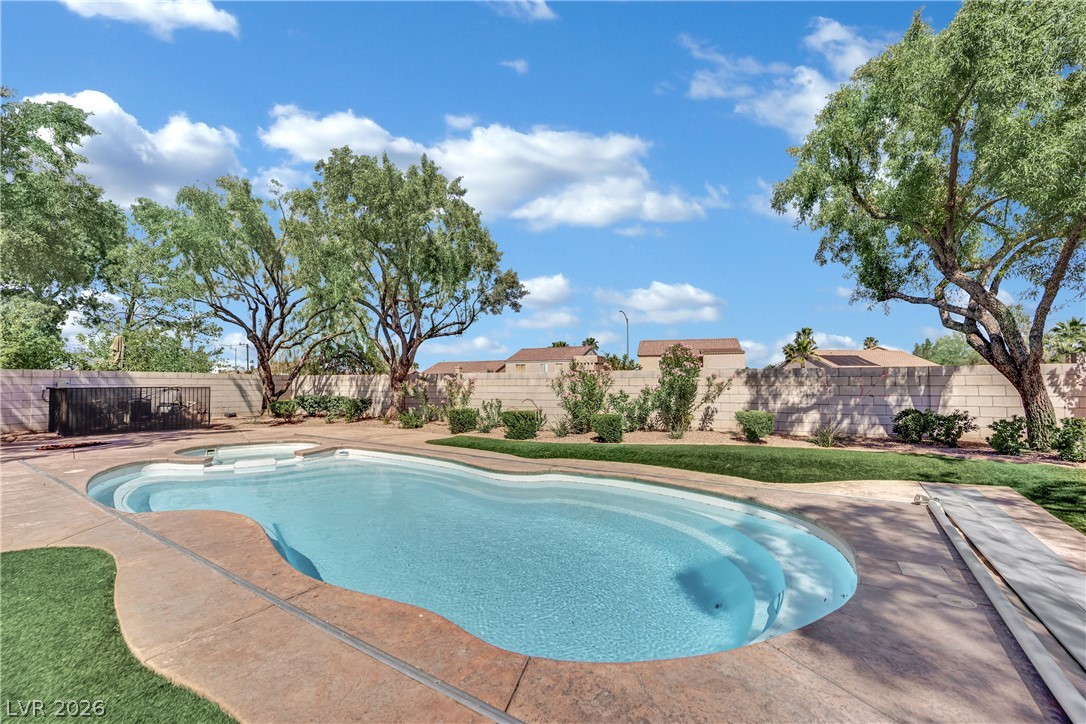 10086 Ashiem Street Las Vegas NV 89183