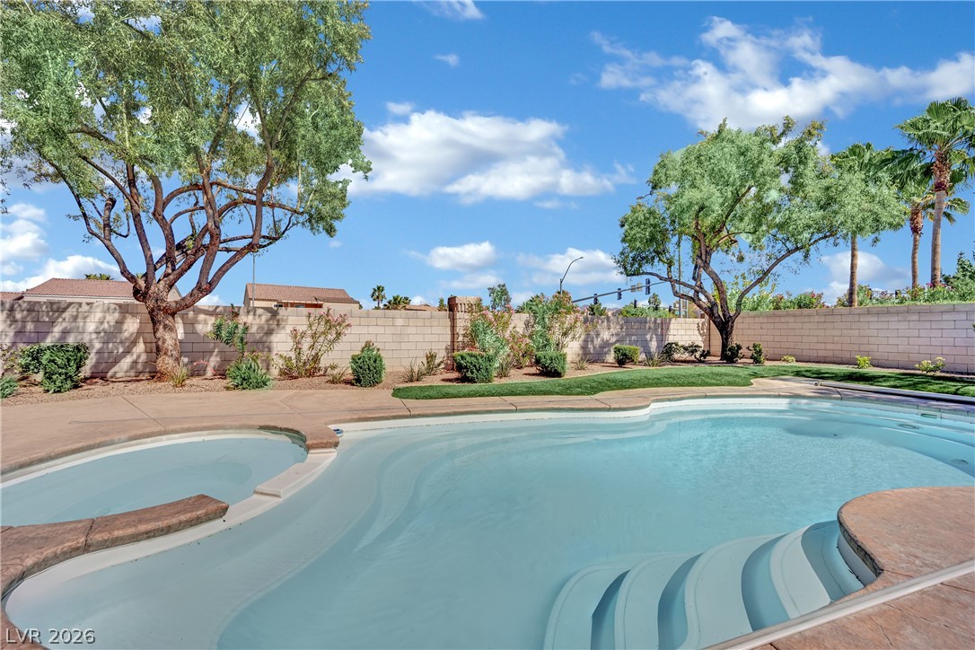 10086 Ashiem Street Las Vegas NV 89183