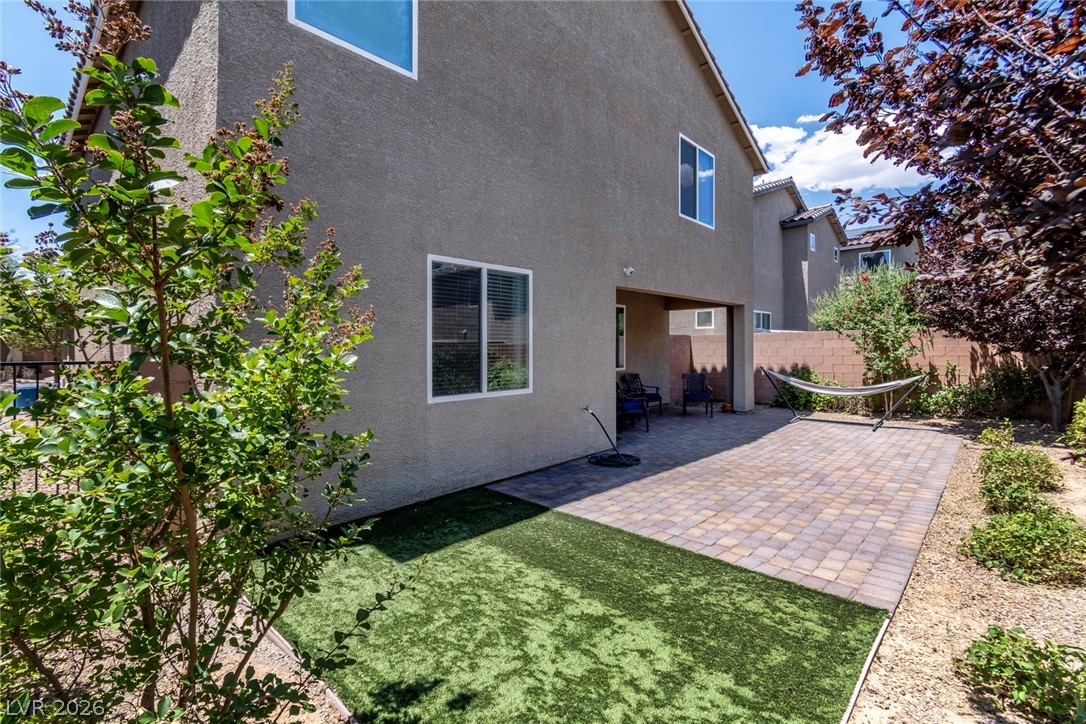 10566 Saguaro Blossom Street Las Vegas NV 89179