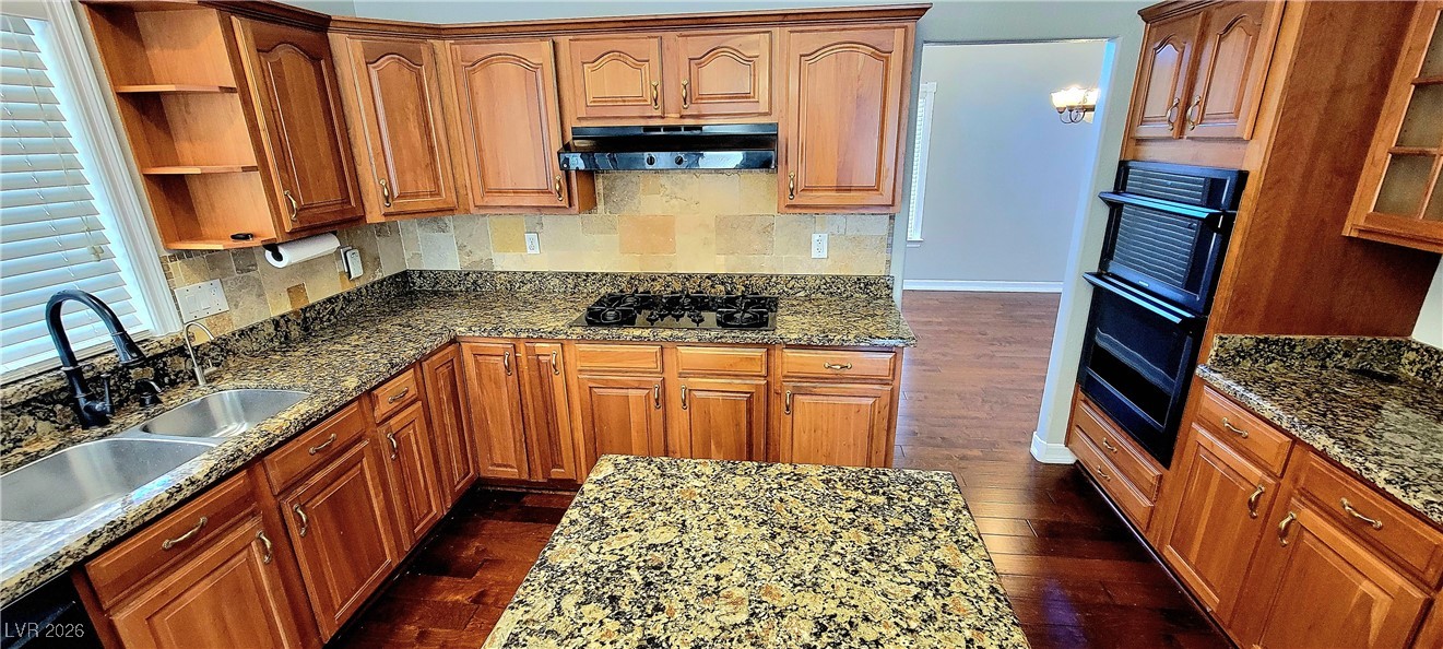 990 Crescent Meadows Court Henderson NV 89052