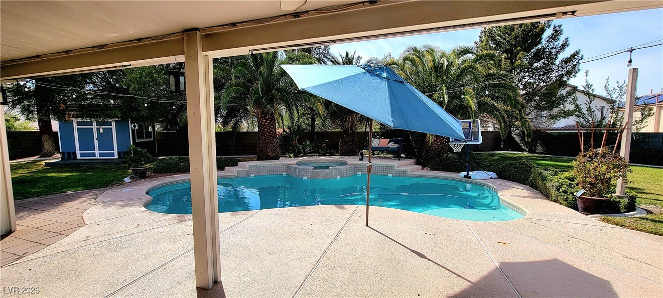 990 Crescent Meadows Court Henderson NV 89052