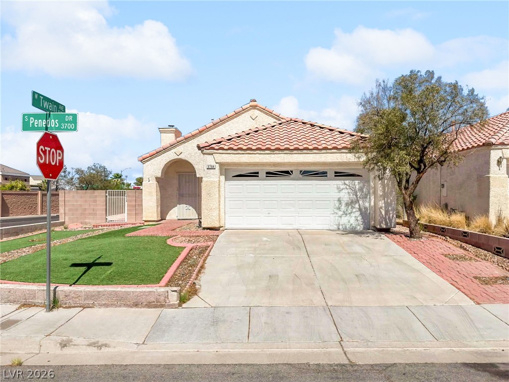 3704 Penedos Drive Las Vegas NV 89147