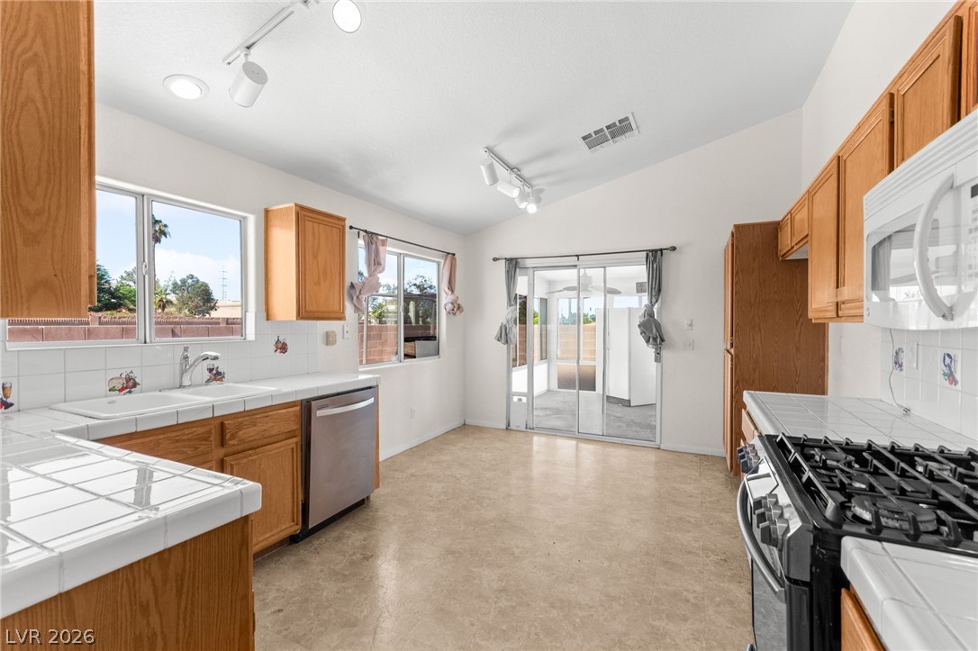 3704 Penedos Drive Las Vegas NV 89147