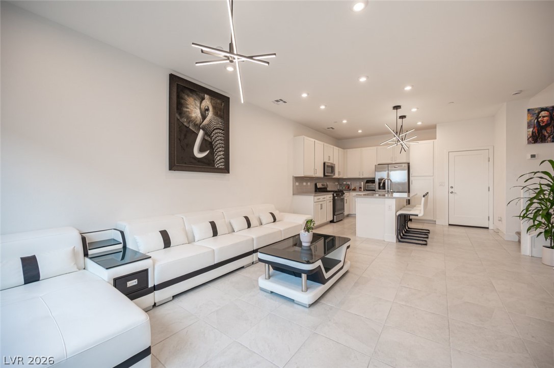 9828 Kings Glen Street Las Vegas NV 89141
