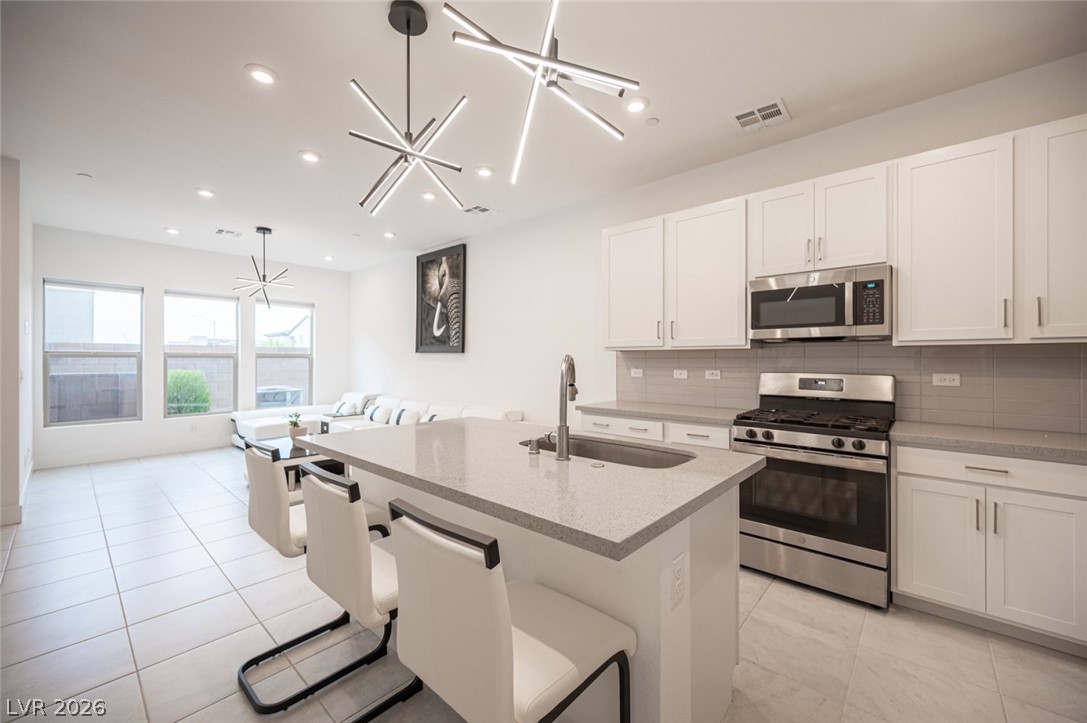 9828 Kings Glen Street Las Vegas NV 89141
