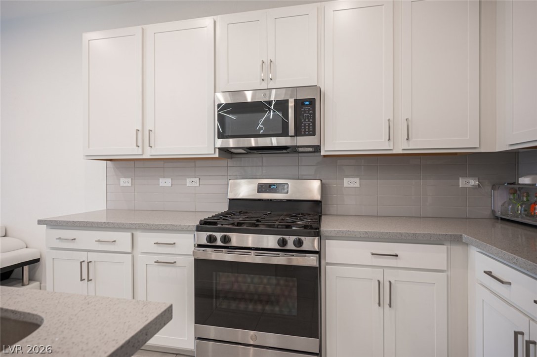 9828 Kings Glen Street Las Vegas NV 89141