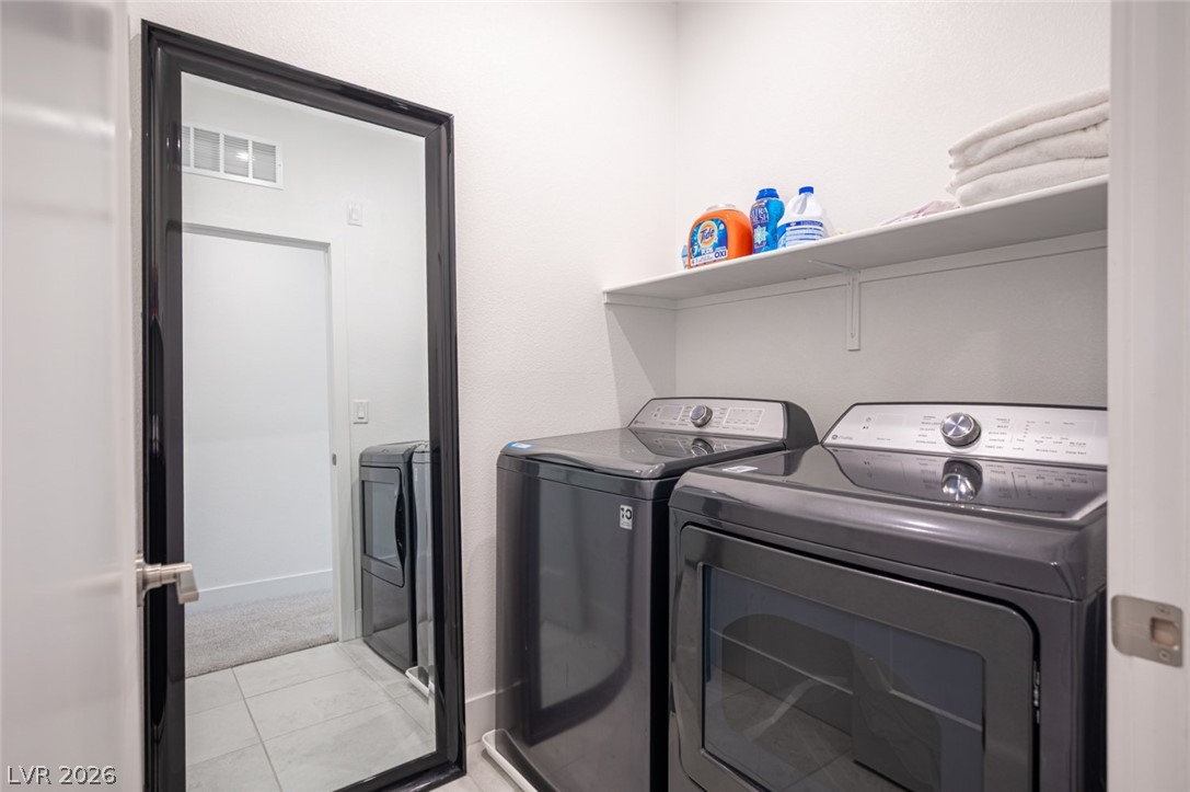 9828 Kings Glen Street Las Vegas NV 89141