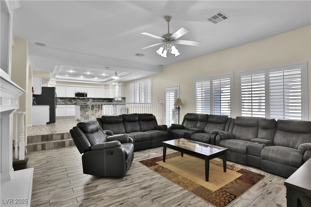 6830 Stone Meadows Avenue Las Vegas NV 89142
