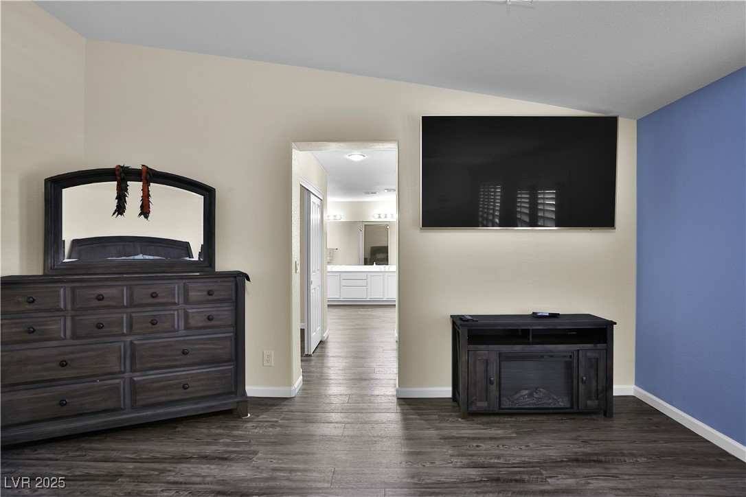 6830 Stone Meadows Avenue Las Vegas NV 89142