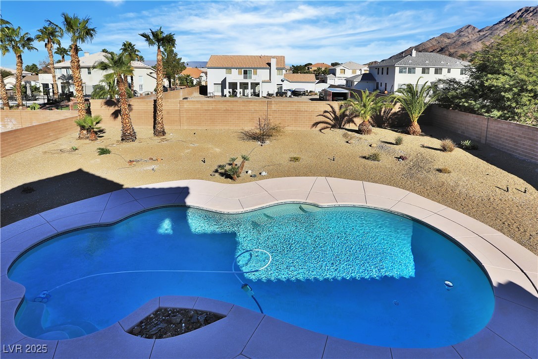 6830 Stone Meadows Avenue Las Vegas NV 89142