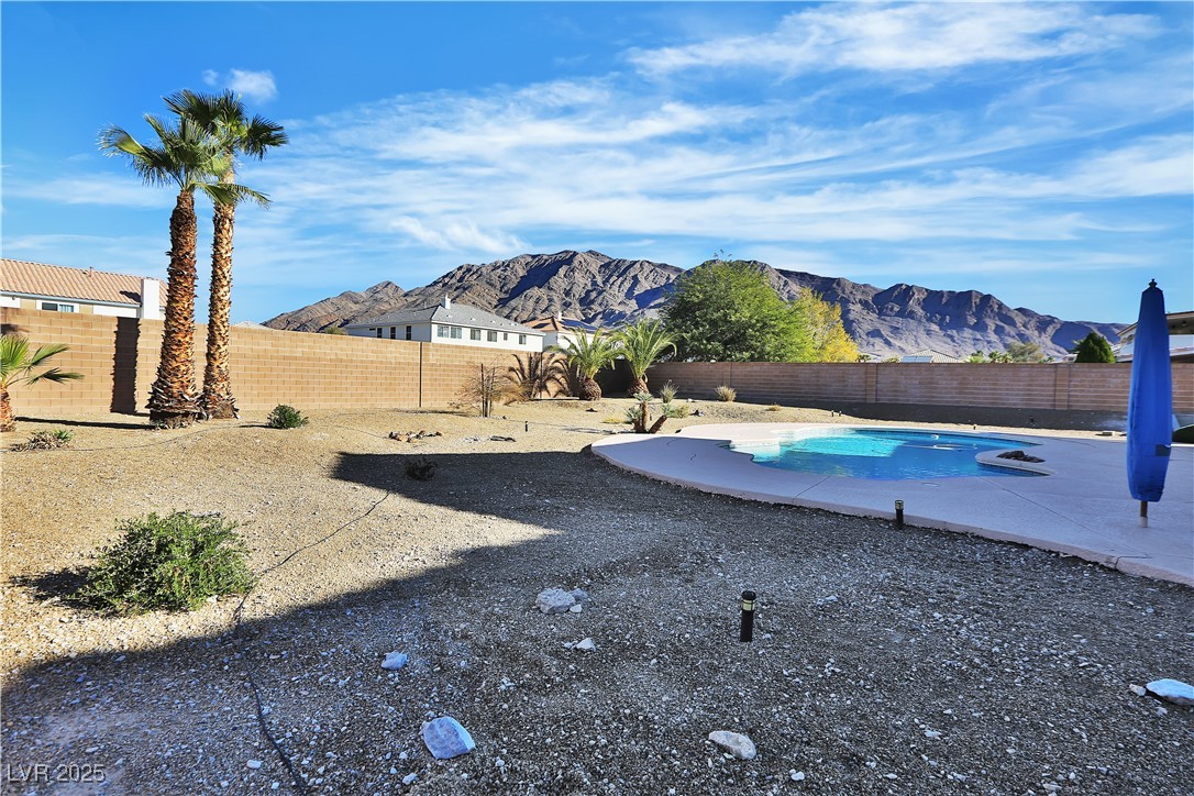 6830 Stone Meadows Avenue Las Vegas NV 89142