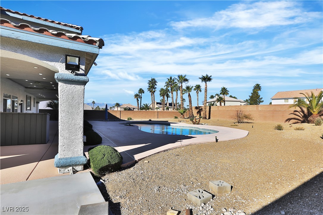 6830 Stone Meadows Avenue Las Vegas NV 89142