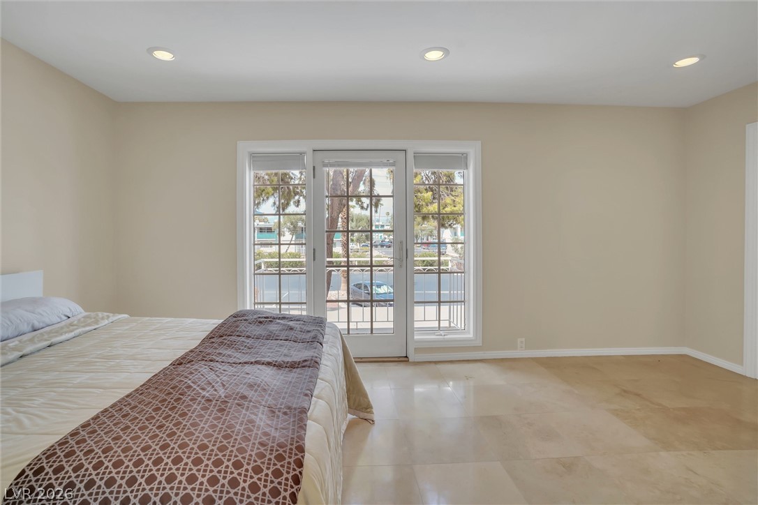 548 Tam O Shanter Las Vegas NV 89109