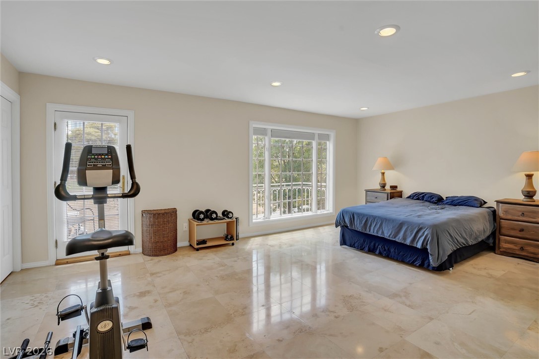548 Tam O Shanter Las Vegas NV 89109