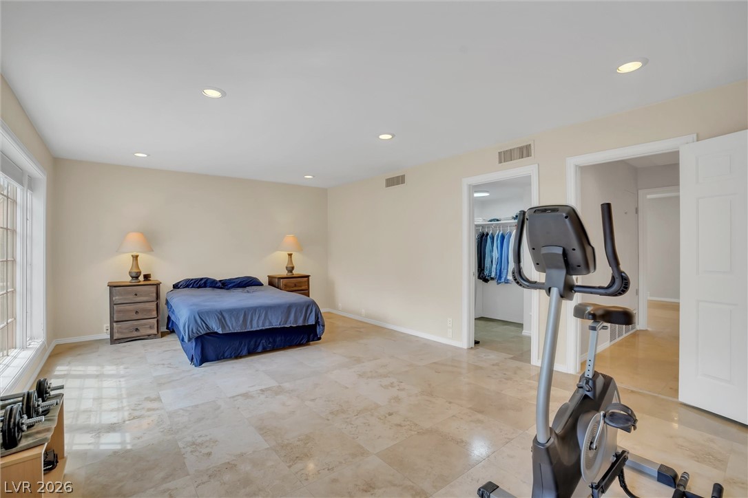 548 Tam O Shanter Las Vegas NV 89109