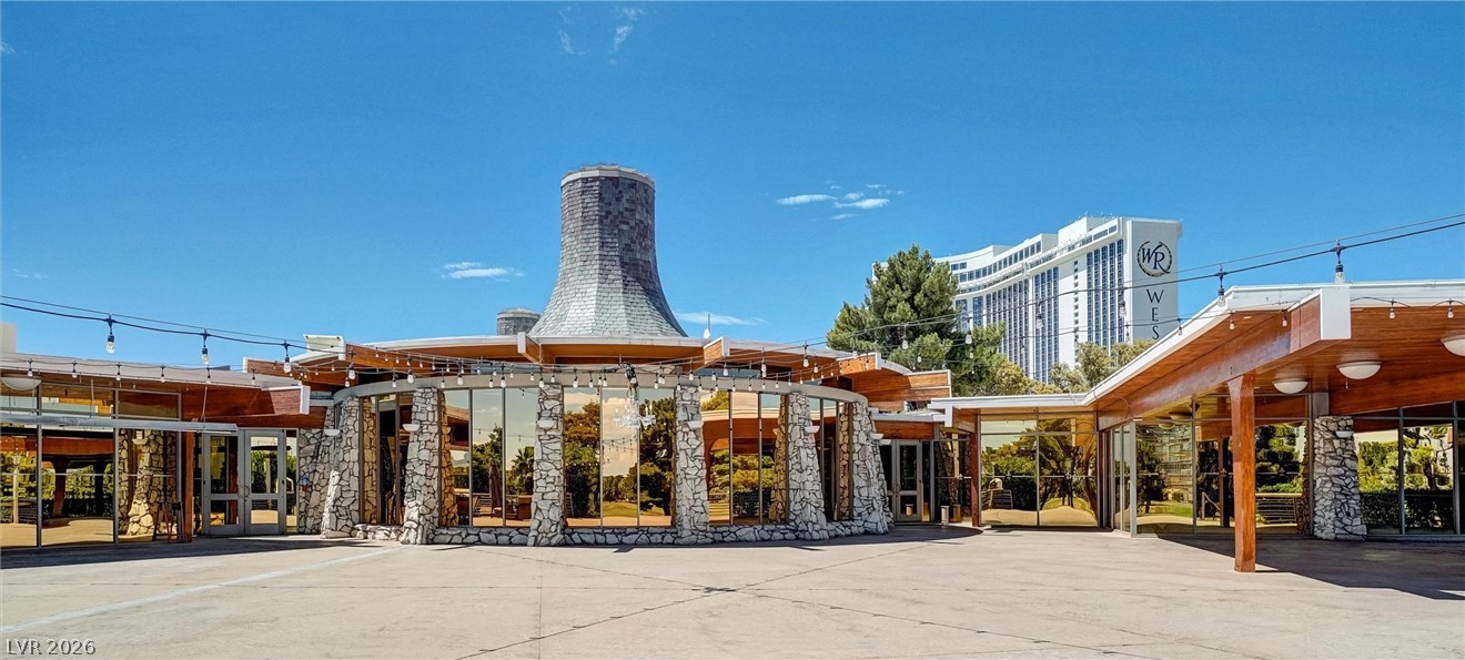 548 Tam O Shanter Las Vegas NV 89109
