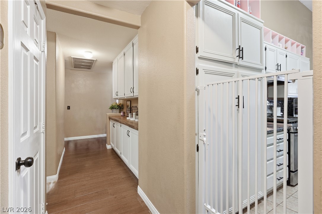 2730 Meadow Spring Court Las Vegas NV 89156