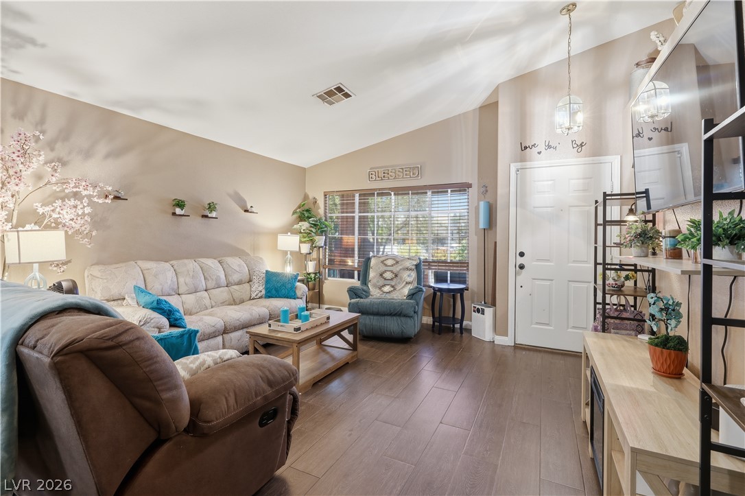 2730 Meadow Spring Court Las Vegas NV 89156