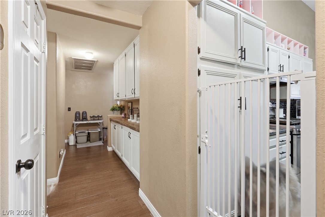 2730 Meadow Spring Court Las Vegas NV 89156