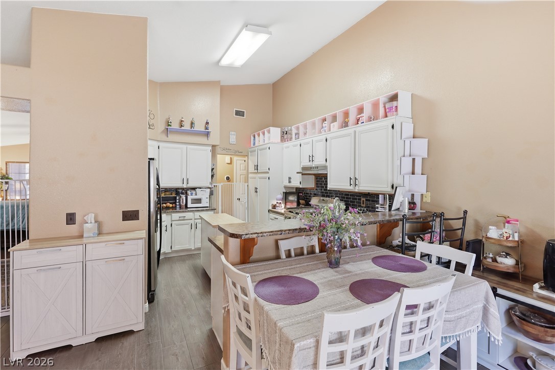 2730 Meadow Spring Court Las Vegas NV 89156