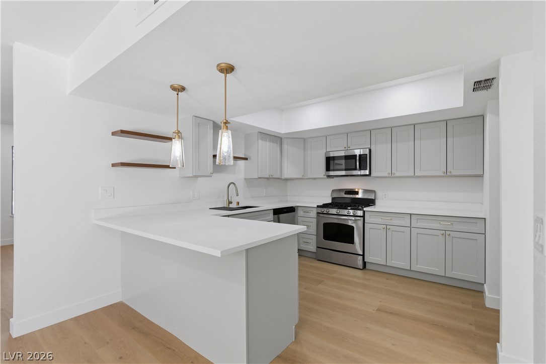 3552 Haverhill Street Las Vegas NV 89121