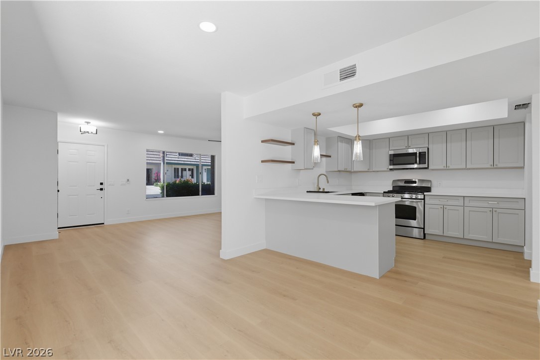 3552 Haverhill Street Las Vegas NV 89121