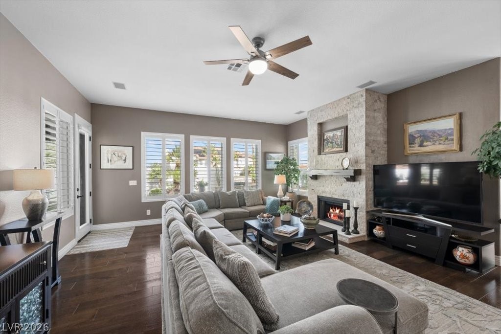 1516 Castle Wall Street Las Vegas NV 89117
