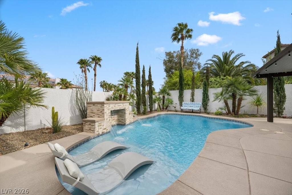 1516 Castle Wall Street Las Vegas NV 89117