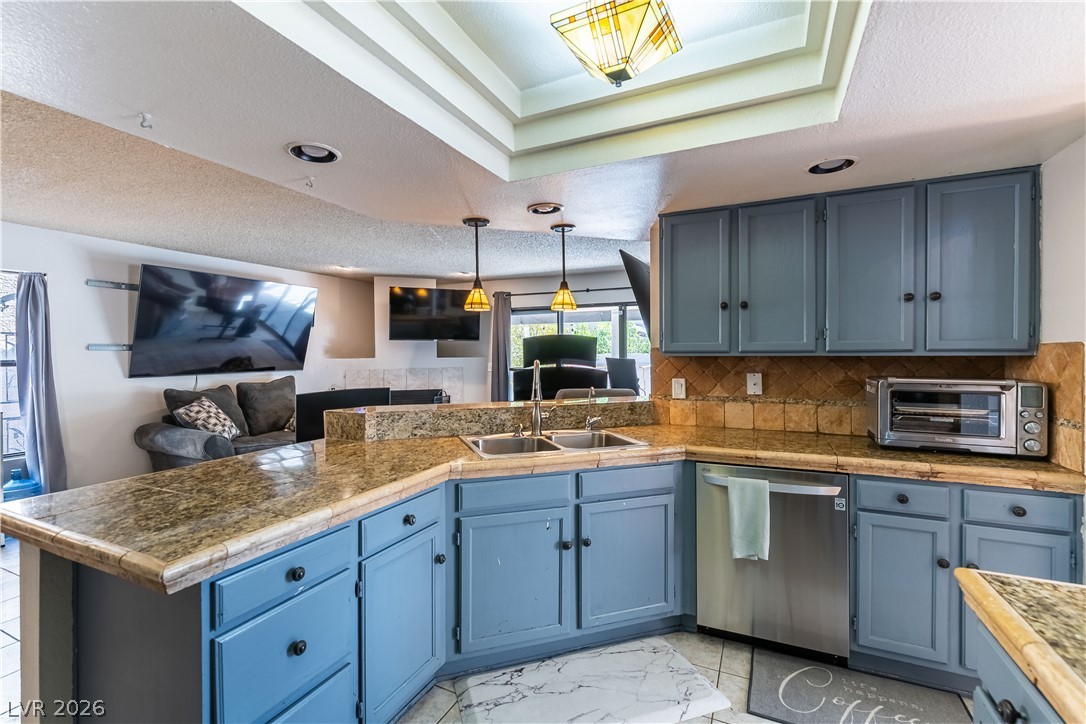 138 Monteen Drive Henderson NV 89074