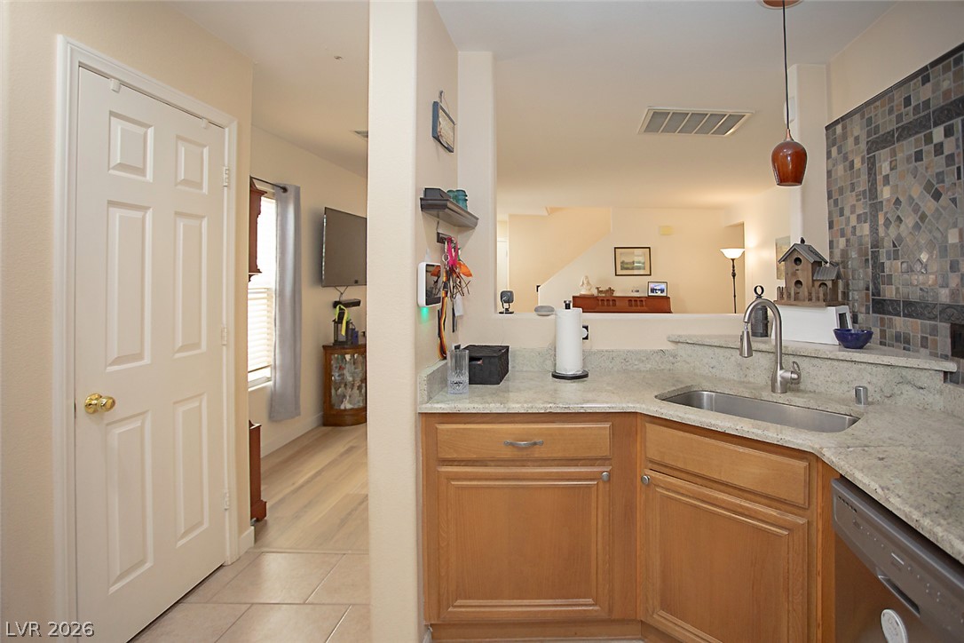 8913 Perfect Diamond Court Las Vegas NV 89129