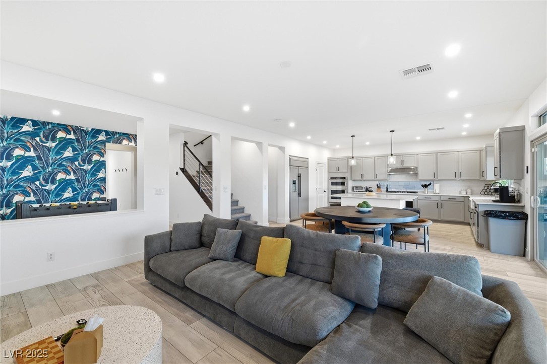 7110 Moss Hill Avenue Las Vegas NV 89113