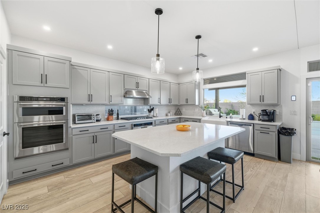 7110 Moss Hill Avenue Las Vegas NV 89113