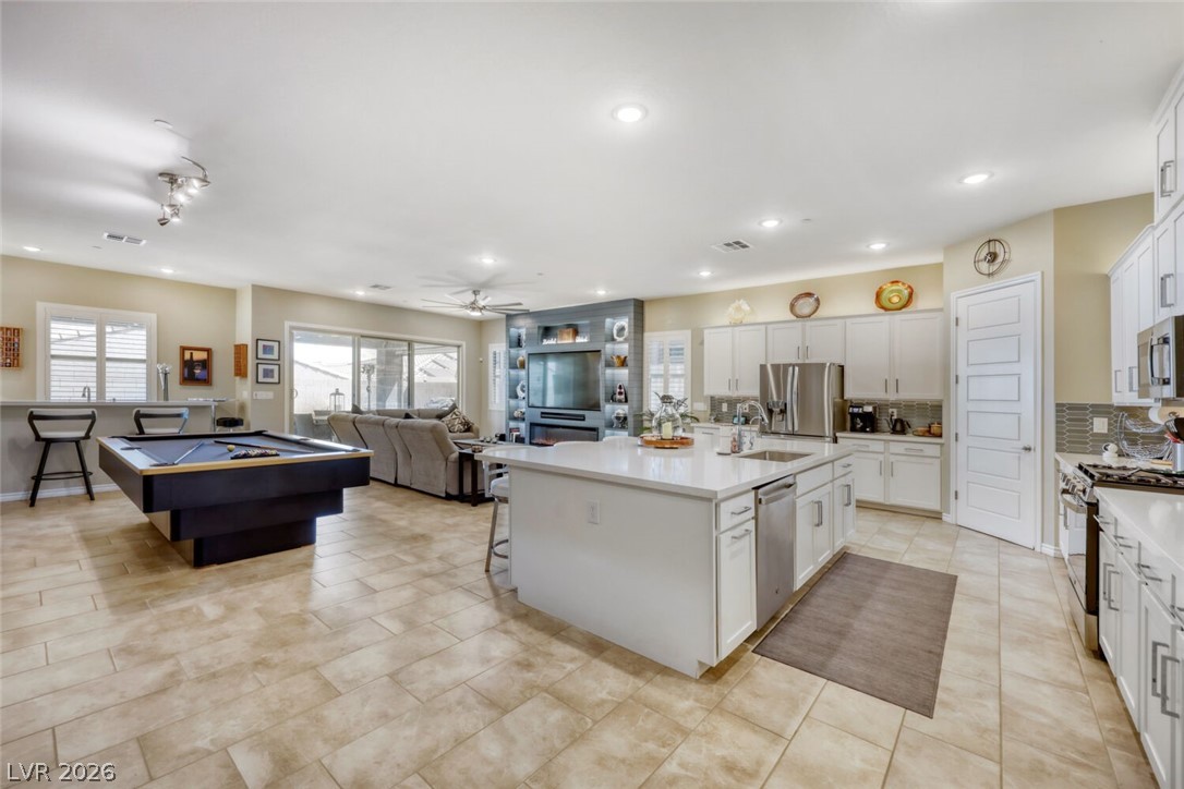 346 Torrelli Falls Avenue Henderson NV 89011