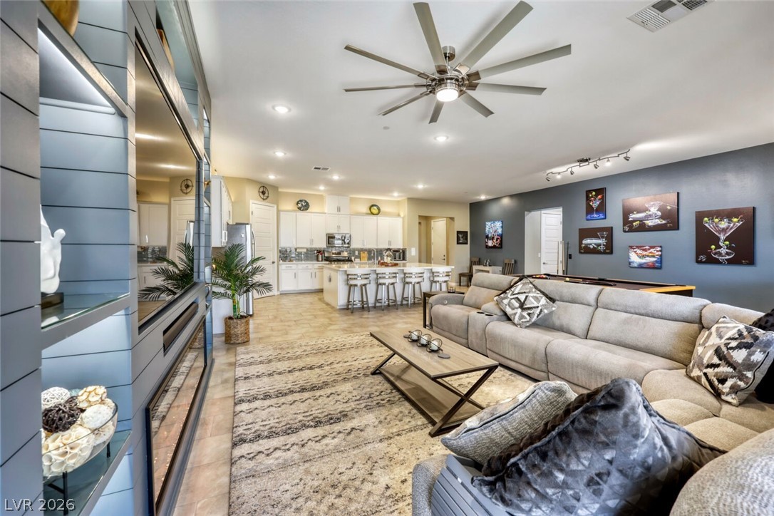 346 Torrelli Falls Avenue Henderson NV 89011
