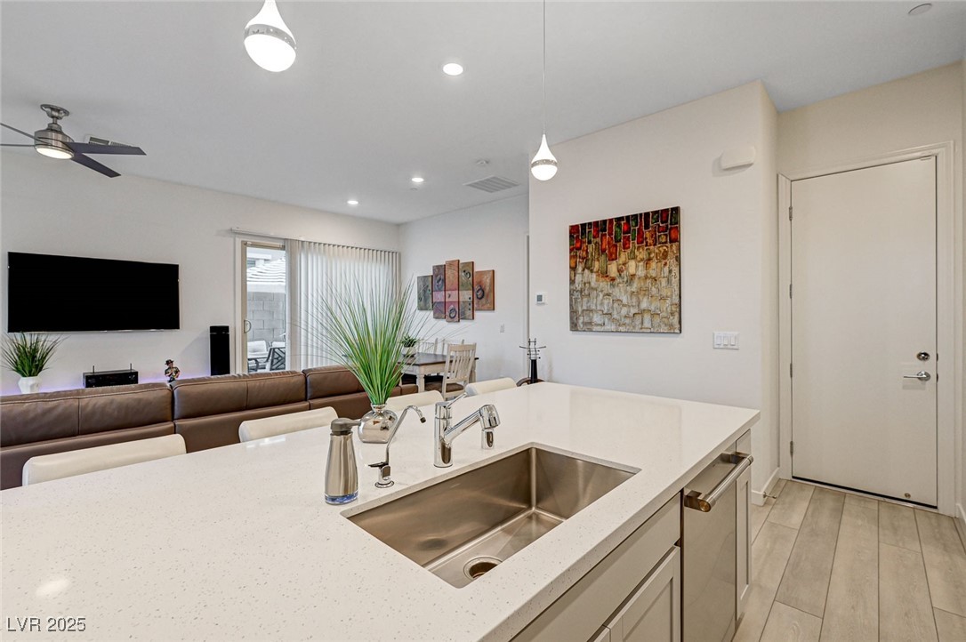 912 Allister Fields Lane Las Vegas NV 89138