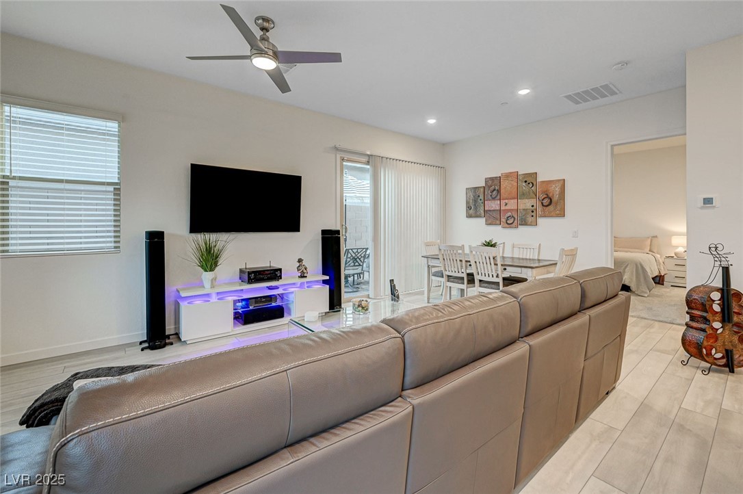 912 Allister Fields Lane Las Vegas NV 89138