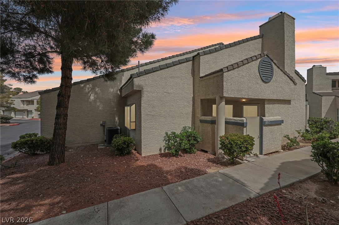 8913 Antioch Way Las Vegas NV 89117