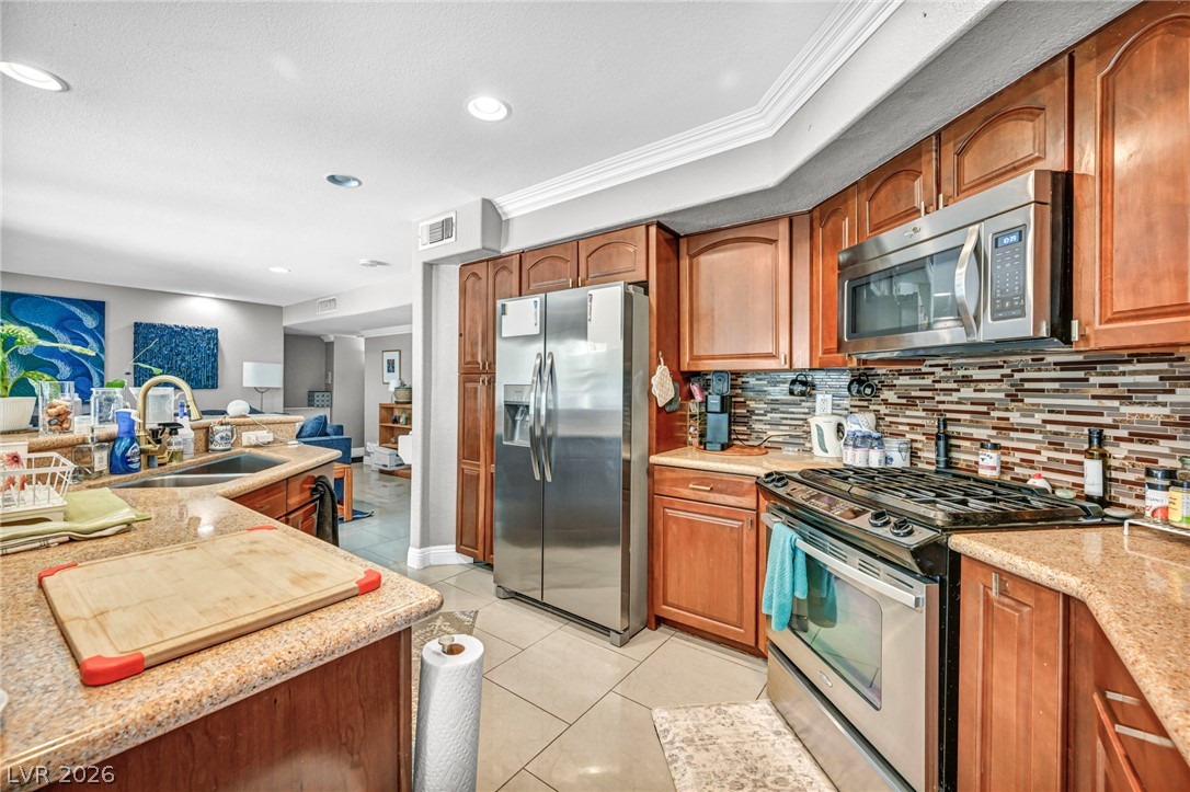 390 Rushing Creek Court Henderson NV 89014